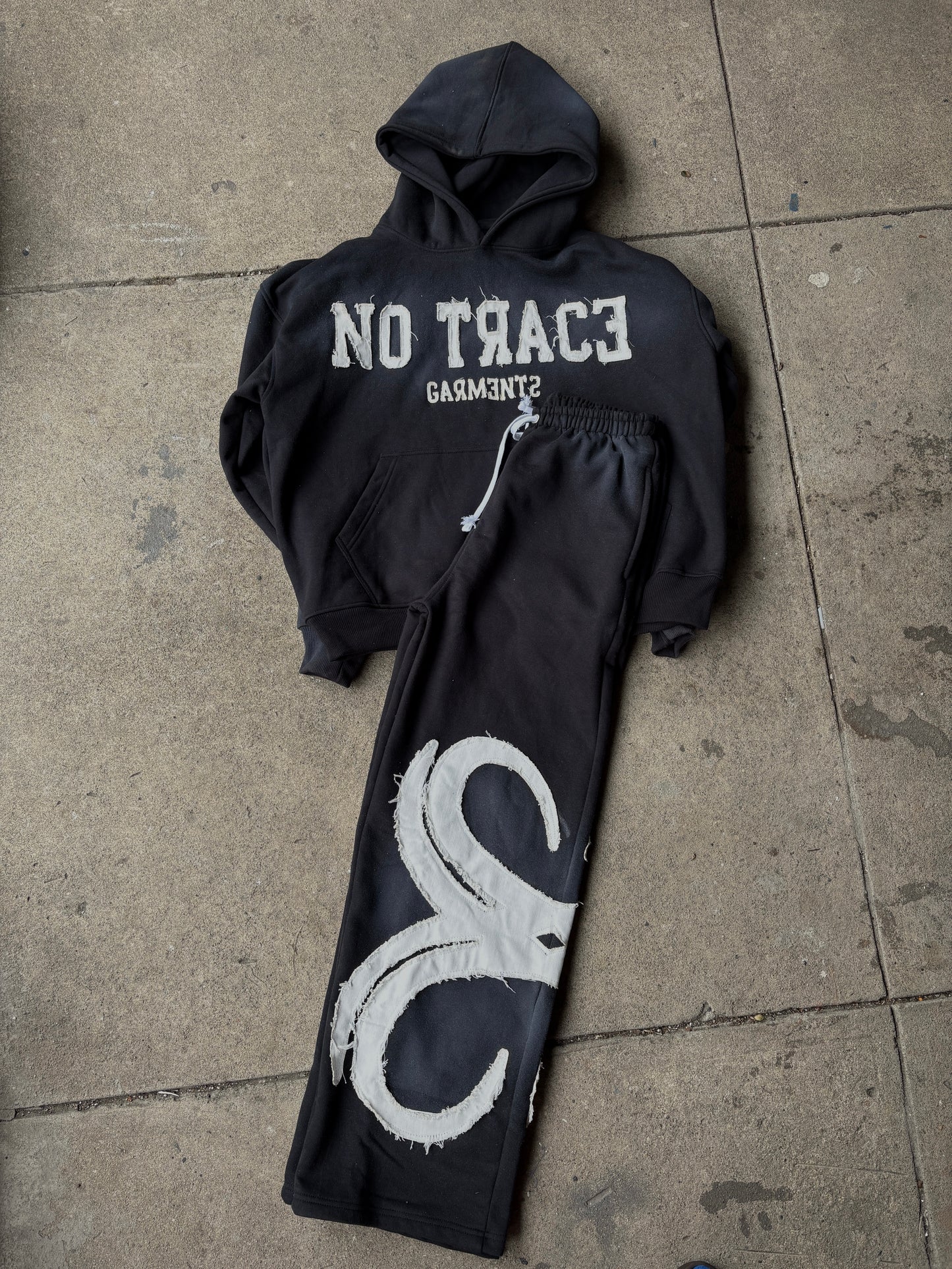 No Trace Distress Black Set